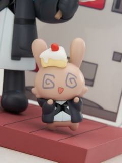 博士-来份甜点Q版手办-资料图