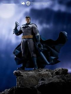 共鸣 蝙蝠侠-资料图